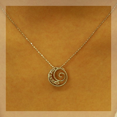 K18ローズカットダイヤとスピネル♡ペンダント スパイラル」Spiral ローズカットダイヤモンドペンダントトップ