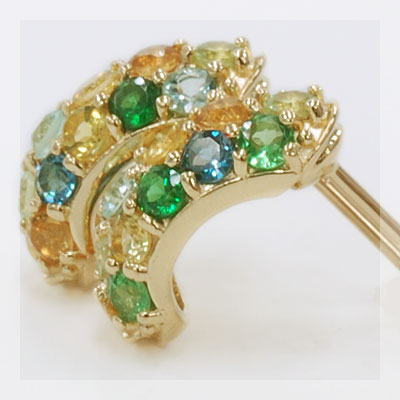 アルルカン」マルチカラーパヴェピアス“オリーブの風” PT900 K18 K10