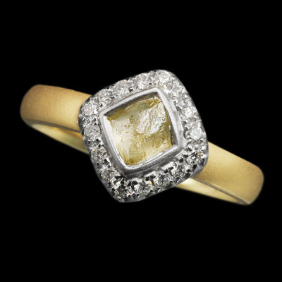 限定1本 K18 イエロー・ホワイトコンビ 1.03ct 蛍光