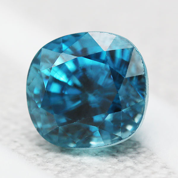 ☆ブルージルコン クッション 4.56ct 限定1個※こちらのルースを
