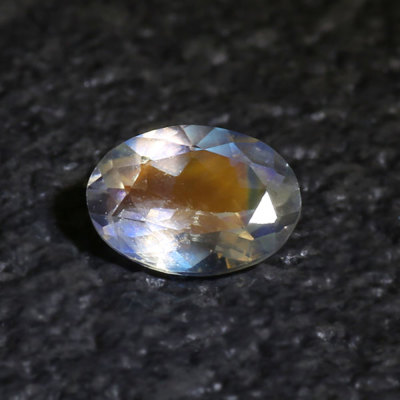���u���h���C�g �I�[�o�� 0.69ct 