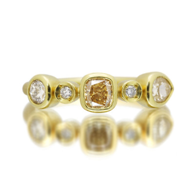 K18GG 0.84ct }`J[_Ch O