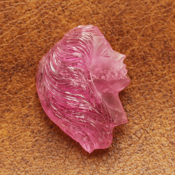 ☆ピンクトルマリン 彫刻 30.53ct カービング 限定1個誕生石10月※こちらのルースを使用してのカスタマイズもお受けできます。
