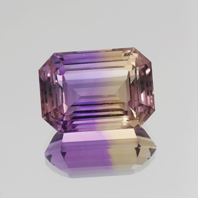 �嗱 �A���g���� �I�N�^�S�� 8.9ct