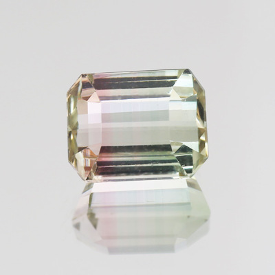 �o�C�J���[�g���}���� �I�N�^�S�� 2.8ct