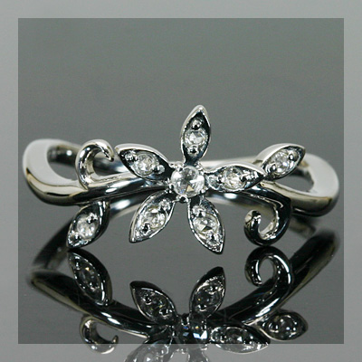 エレガントフラワー」Elegant Flower ローズカットダイヤモンドリング
