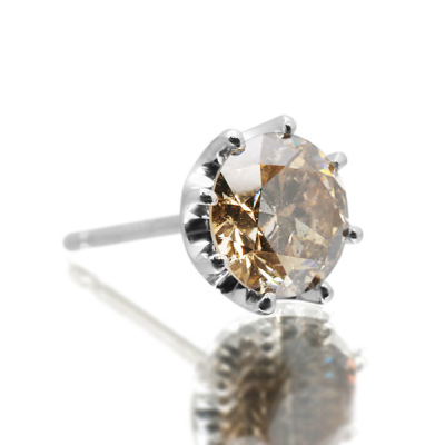 照り◎ Pt900ダイヤモンド0.5ct 片耳ピアス　一粒ピアス ブラウン系 pt900 ブラックダイヤモンド1粒ピアス 0.5ct 片耳用 メンズ ユニ