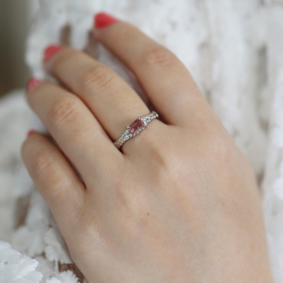 ベーネベーネ　パパラチアカラーサファイアリング パパラチアカラーサファイア ダイヤモンド リング 指輪 PT900