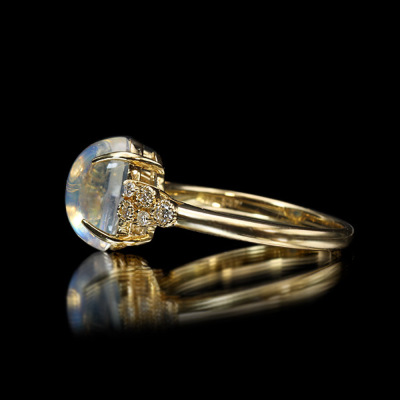 限定1本 K18YG 2.87ct レインボームーンストーン 0.11ct ダイヤモンド