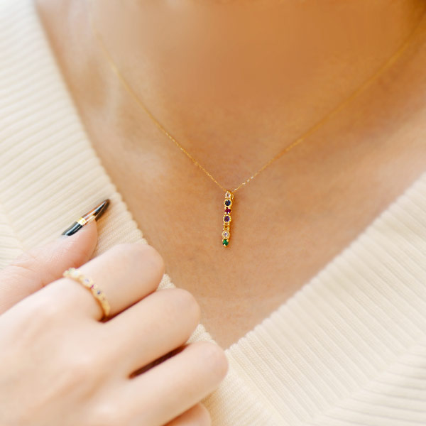 Miracle ７石の言葉遊びジュエリー ペンダントネックレス K18 K10対応 K18は金額に変動がございます ローズカットダイヤ カラーストーンのオーダージュエリー ベーネベーネ