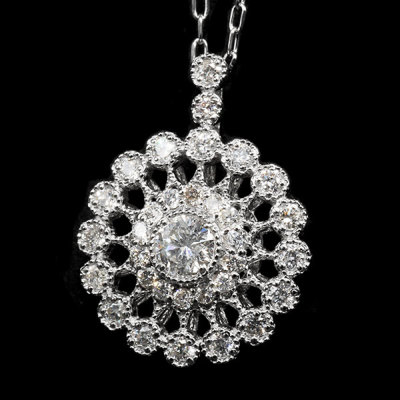 レディースpt950 万華鏡の花  美しい煌めき ダイヤモンド ペンダント