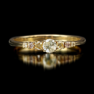 限定1本 K18YG UV蛍光 0.24ct マルチカラーダイヤモンド リング 12号